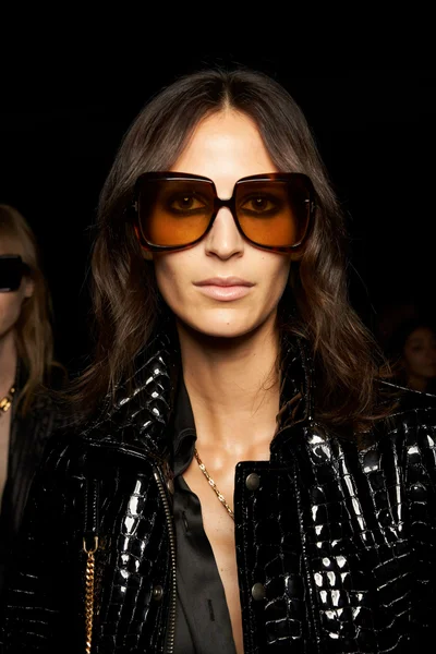 Look 20